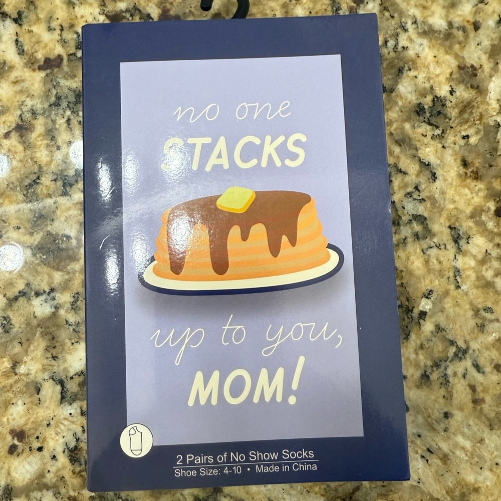 NWT “No Stacks” Themed No Show Socks for Mom